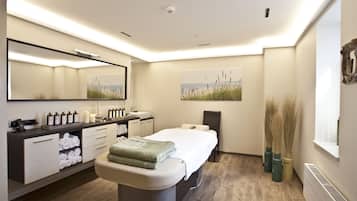 Sauna, bagno turco, 2 sale per trattamenti