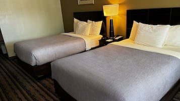 NDD | Zimmersafe, Schreibtisch, laptopgeeigneter Arbeitsplatz