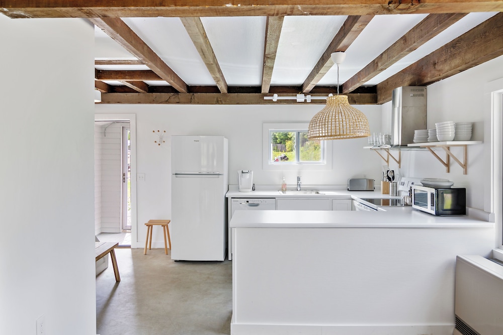 Outbound Stowe by null