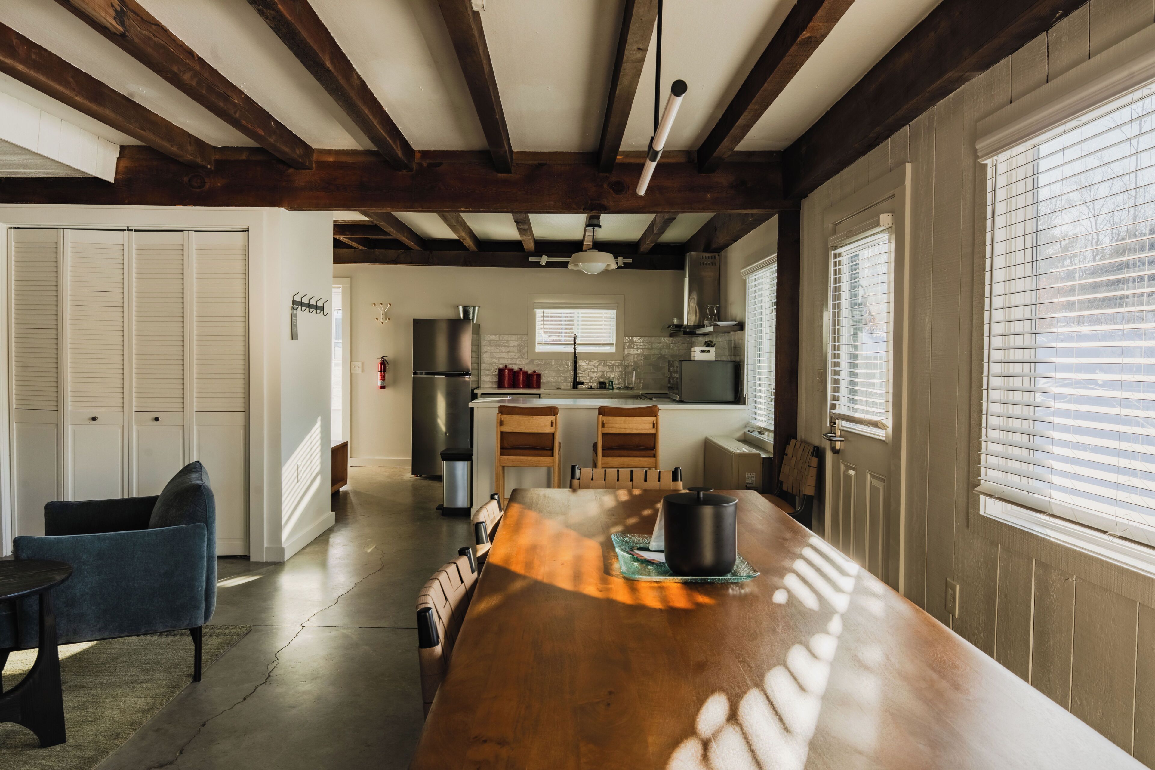Cottage, 3 Bedrooms | Dining room