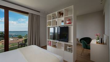 Suite Junior, balcone, vista lago | Vista dalla camera