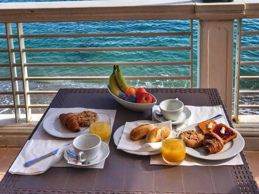 Colazione a buffet inclusa, servita tutte le mattine
