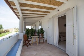 Terrace/patio - Hotel Tritone (Lipari)