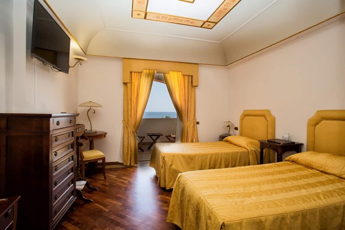 Minibar, in-room safe, desk, blackout curtains