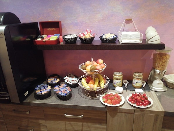 Daily buffet breakfast (EUR 12 per person)