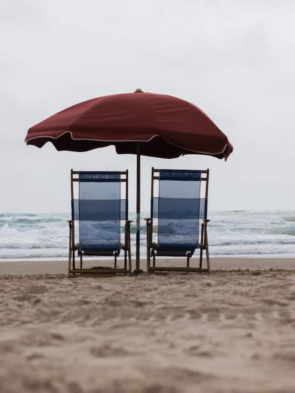 On the beach, beach towels, beach bar
