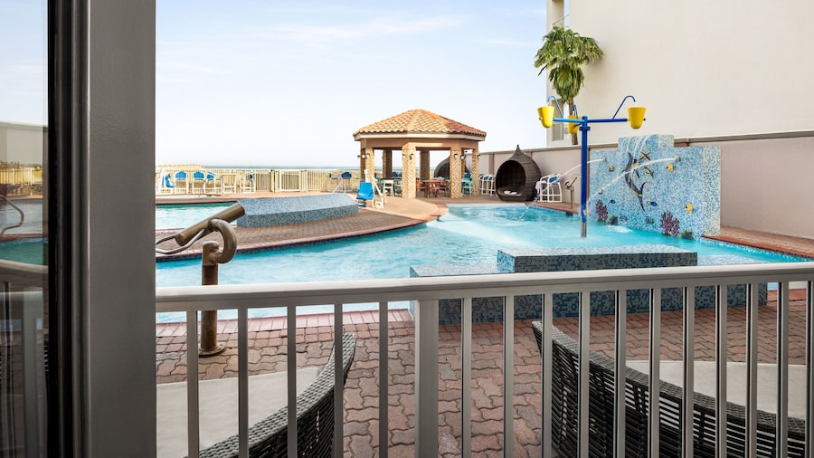 La Copa Inn Beach Hotel