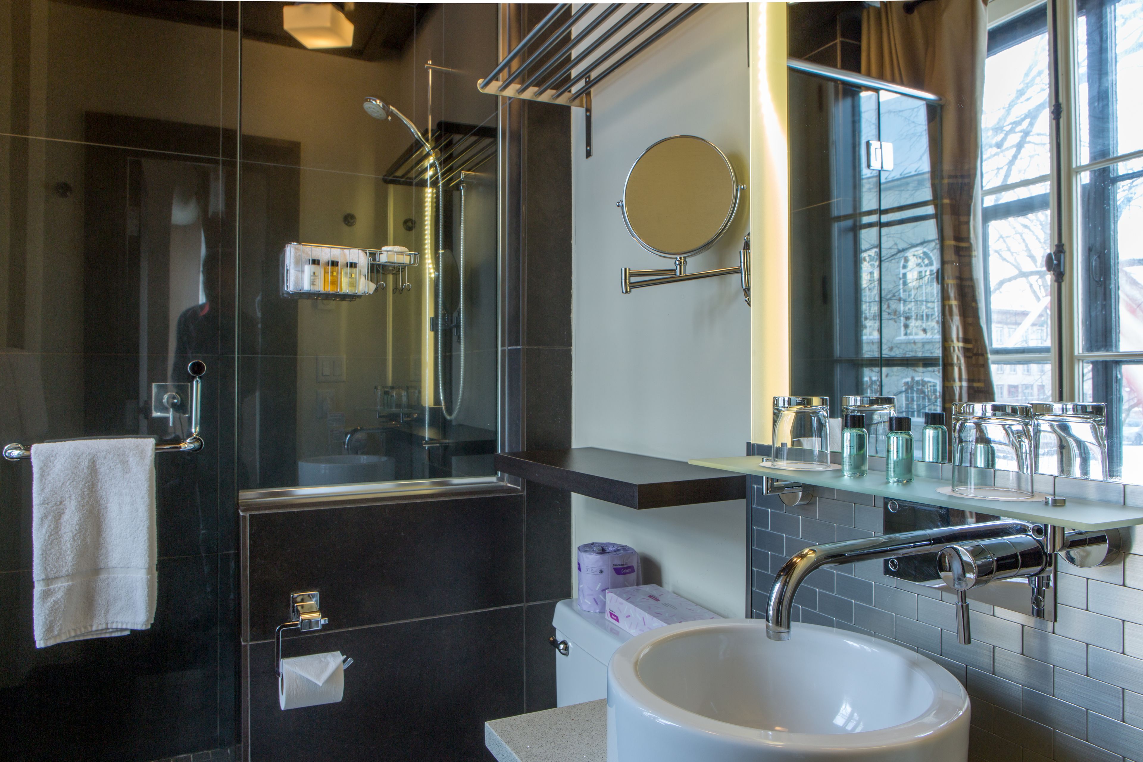 signature room, 1 queen bed | bathroom | free toiletries, hair dryer, towels