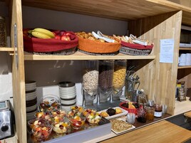 Lunch and dinner served, French cuisine