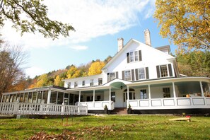 Exterior - The Stowe Village Inn (Stowe)