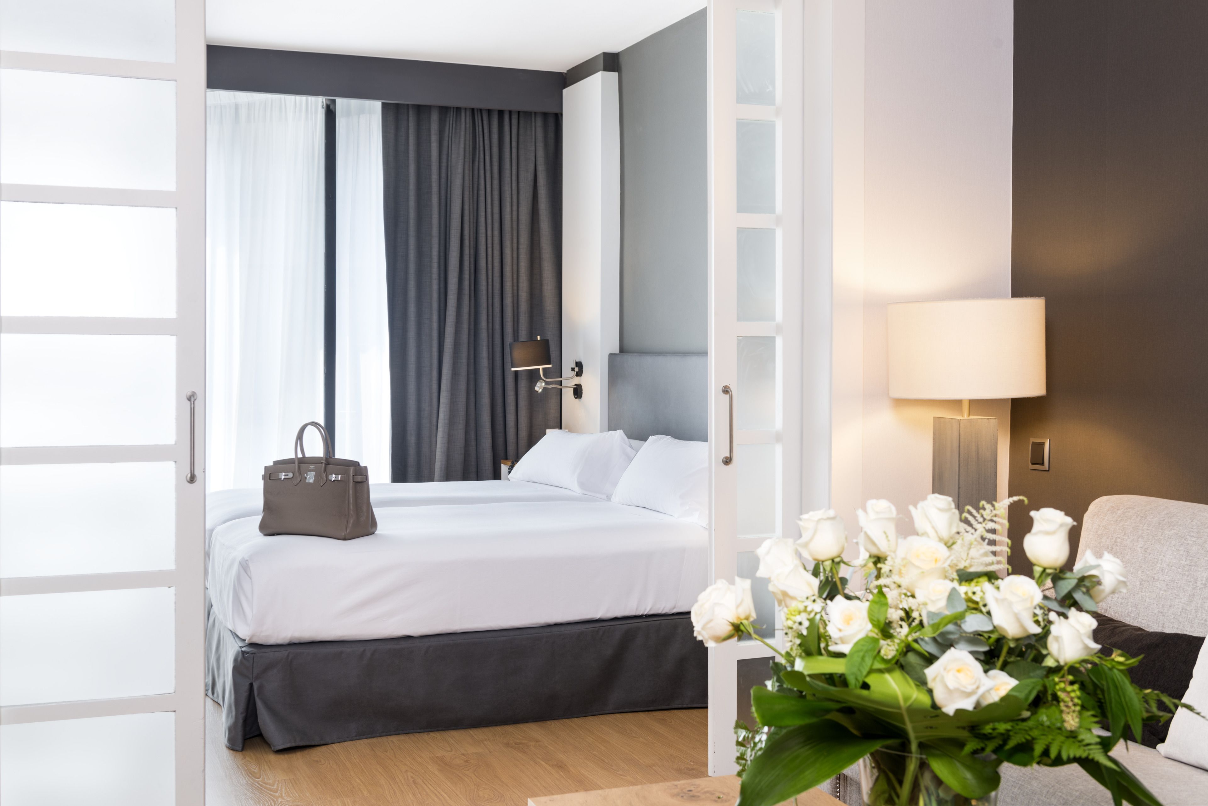 minibar, in-room safe, individually decorated, individually furnished