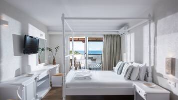 Suite Supérieure, 2 chambres, vue mer | Espace de travail pour ordinateur portable, chambres insonorisées