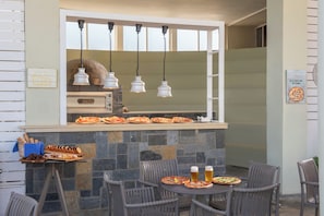 Snack bar - Alexander House (Malevizi)