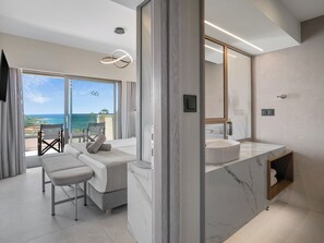 Beach/ocean view