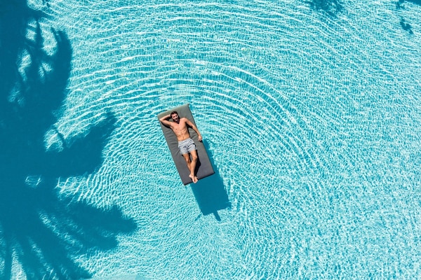 2 outdoor pools, pool umbrellas, sun loungers