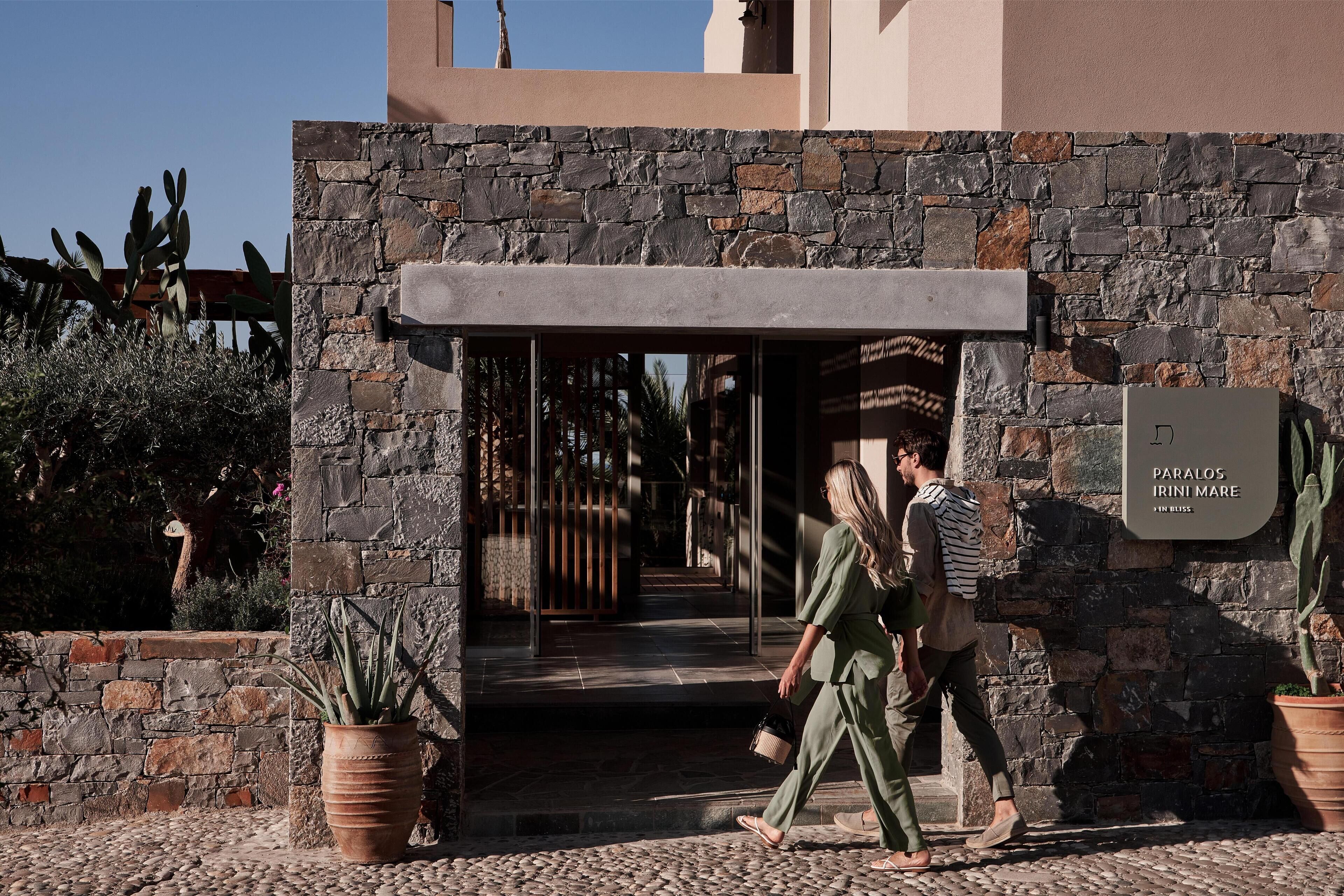 Foto - Paralos Irini Mare