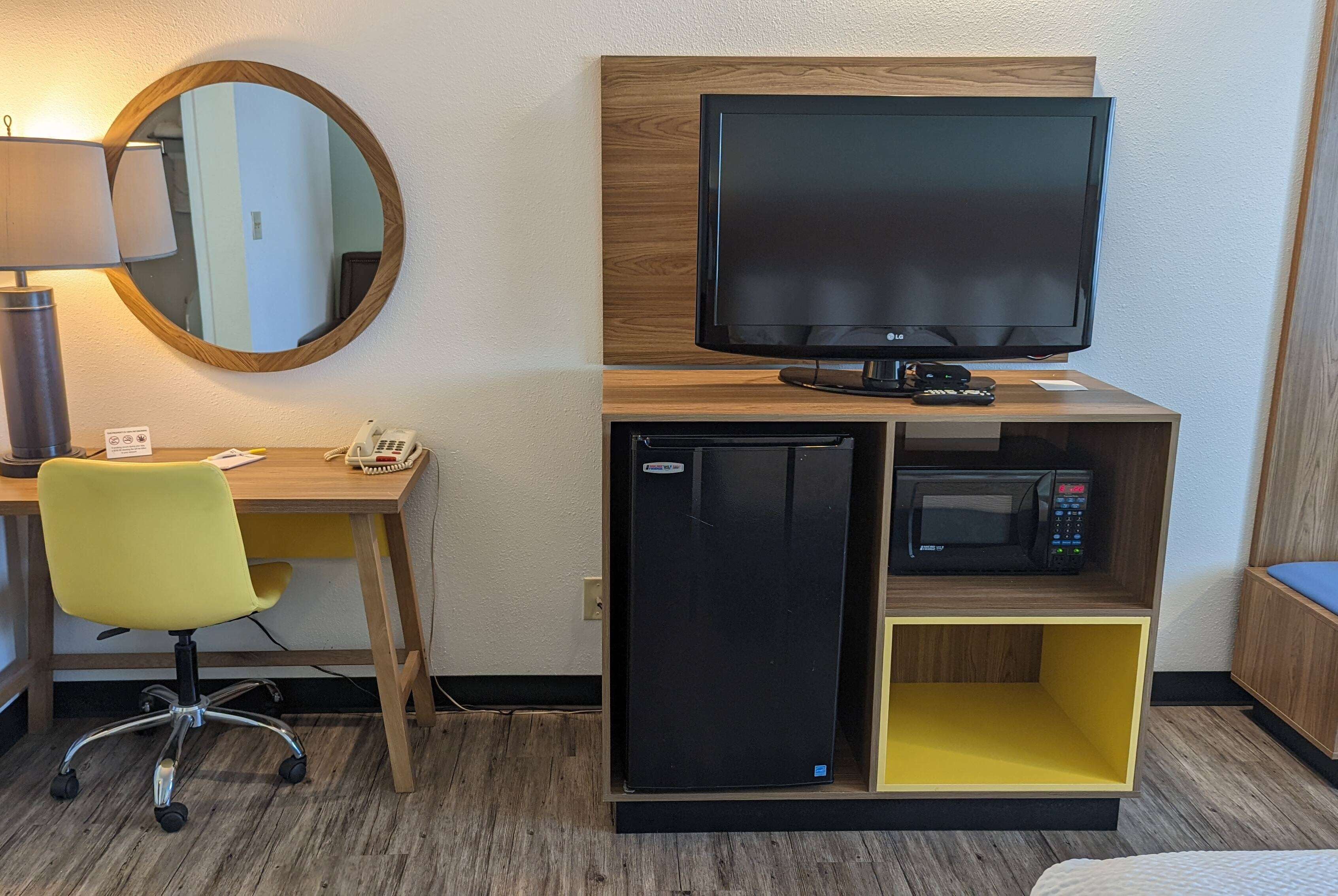 In-room safe, desk, laptop workspace, blackout curtains