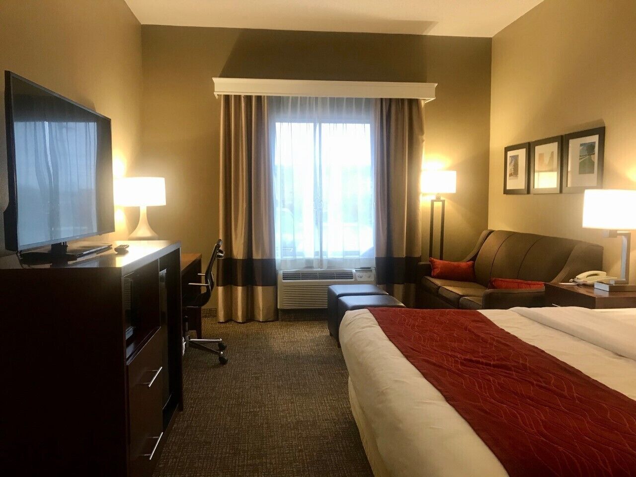 room, 1 king bed, accessible, non smoking | desk, iron/ironing board, free wifi, bed sheets