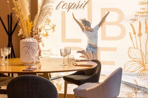 Restaurant - Aiden by Best Western Paris Roissy CDG (Roissy-en-France)