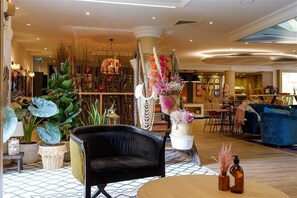 Lobby - Four Points by Sheraton Paris Charles de Gaulle Airport (Roissy-en-France)
