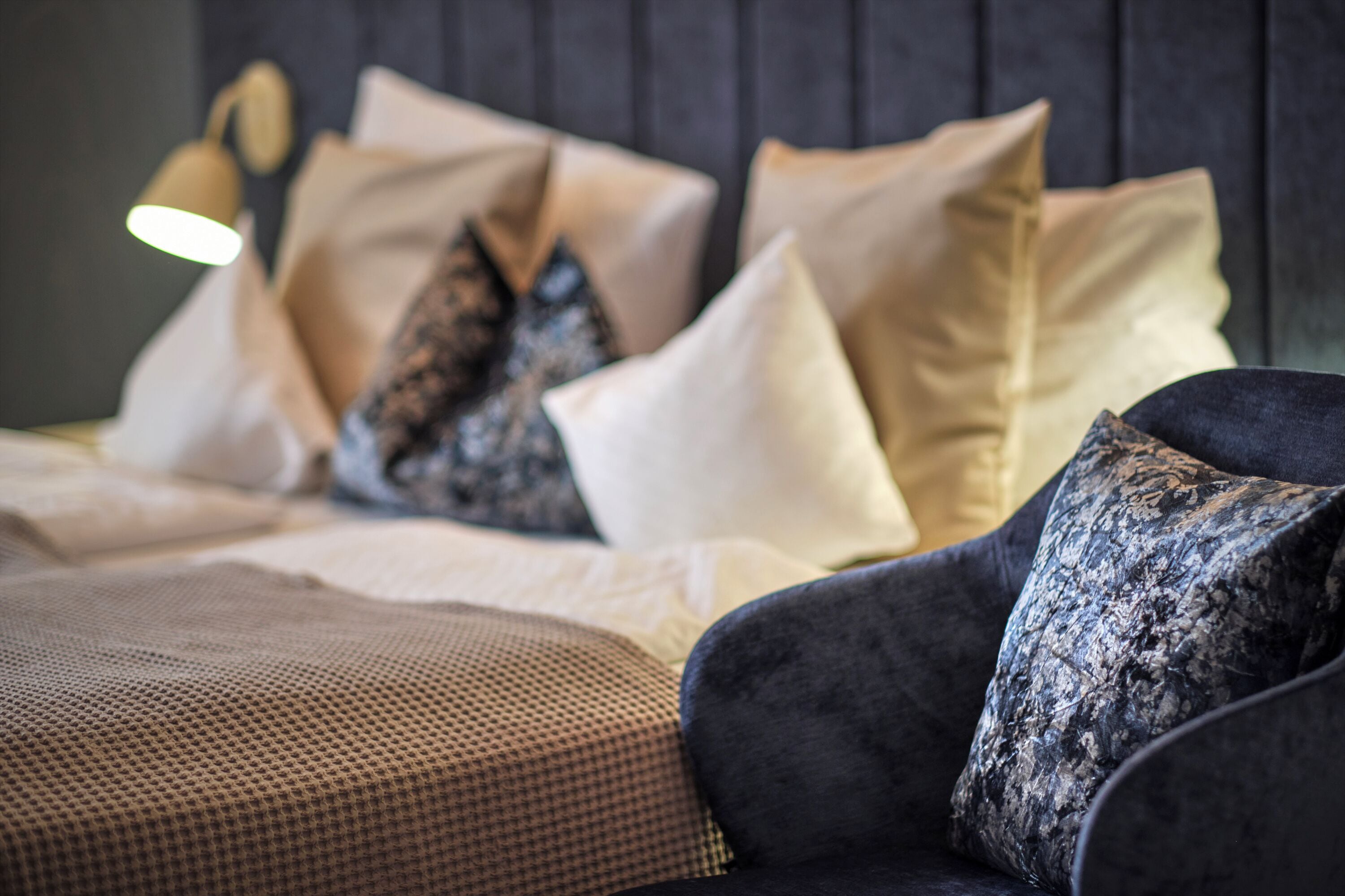 Ropa de cama hipoalergénica, edredón, minibar y escritorio 