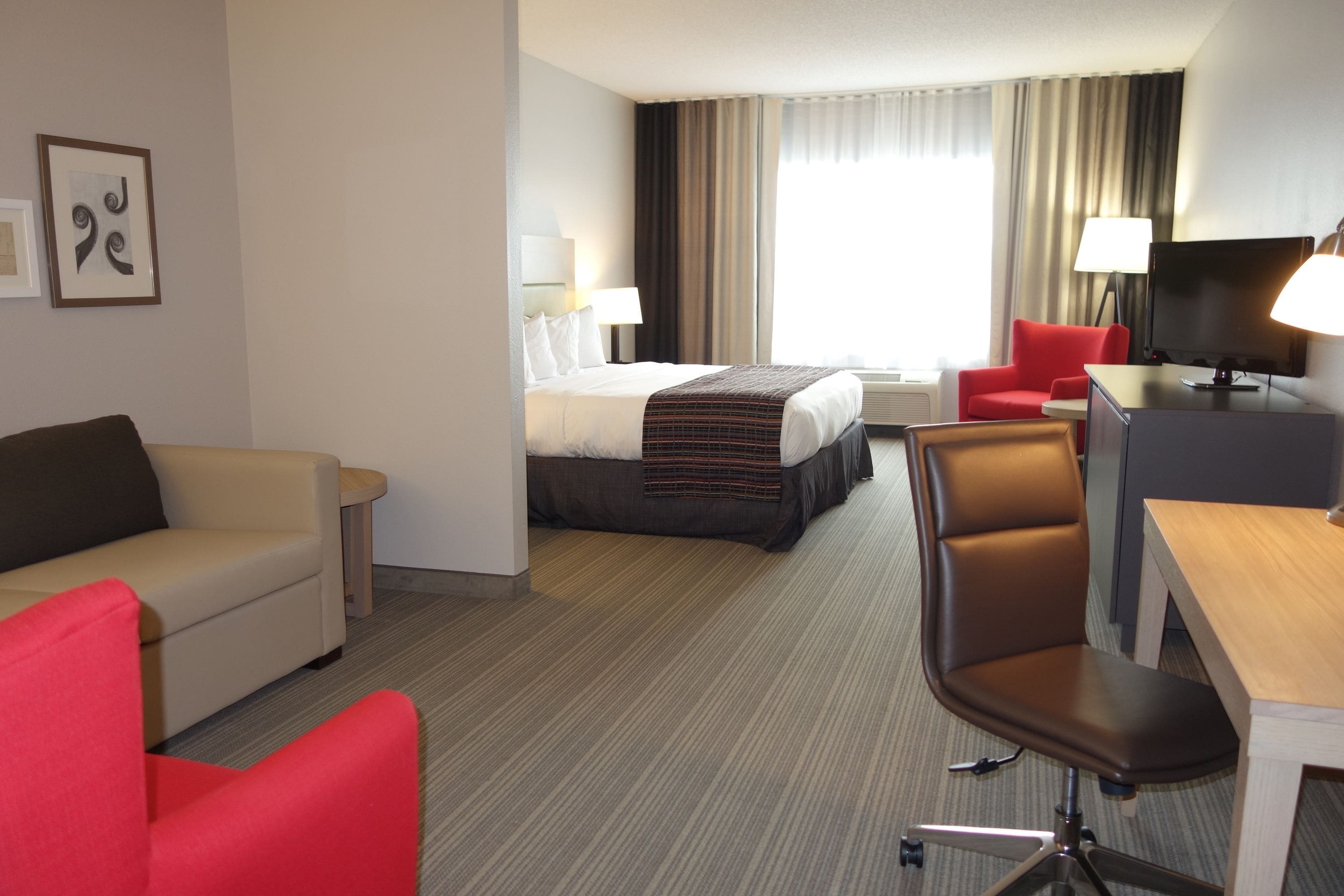 40-inch flat-screen tv with cable channels, tv