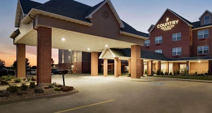 Country Inn & Suites by Radisson, Coralville, IA