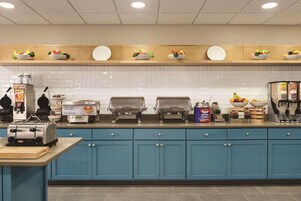 Café da manhã continental grátis todos os dias