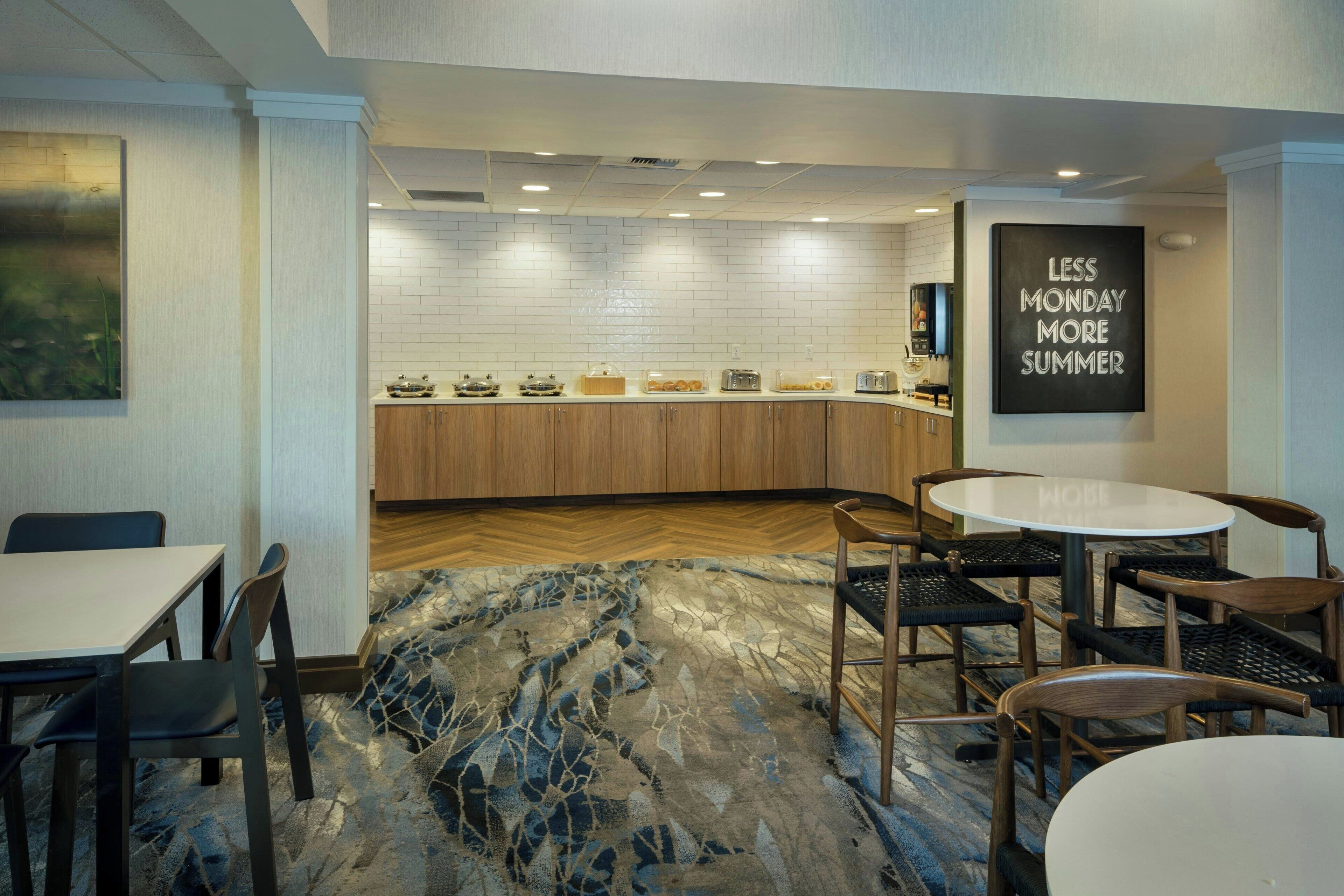 free daily continental breakfast