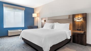 Premium bedding, in-room safe, desk, laptop workspace