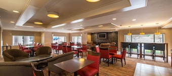 Holiday Inn Express Hotel & Suites Auburn by IHG