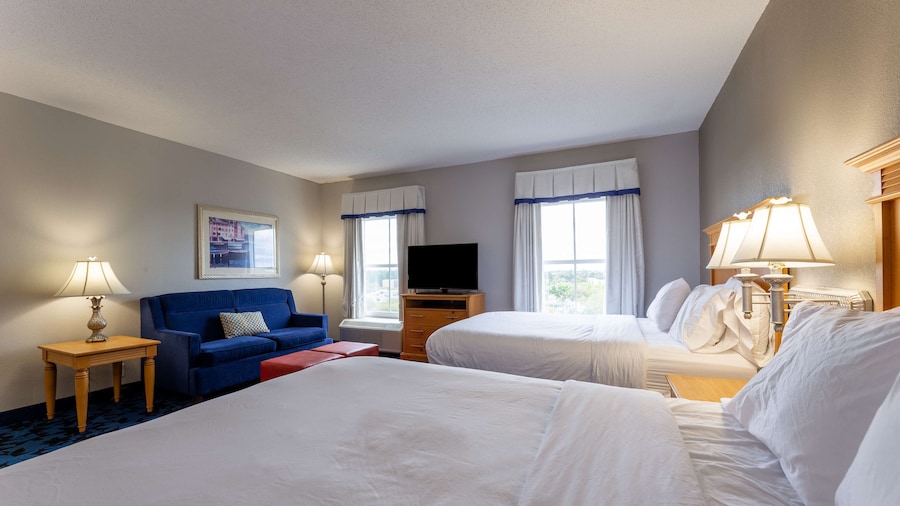 Hampton Inn & Suites Jacksonville Deerwood Park