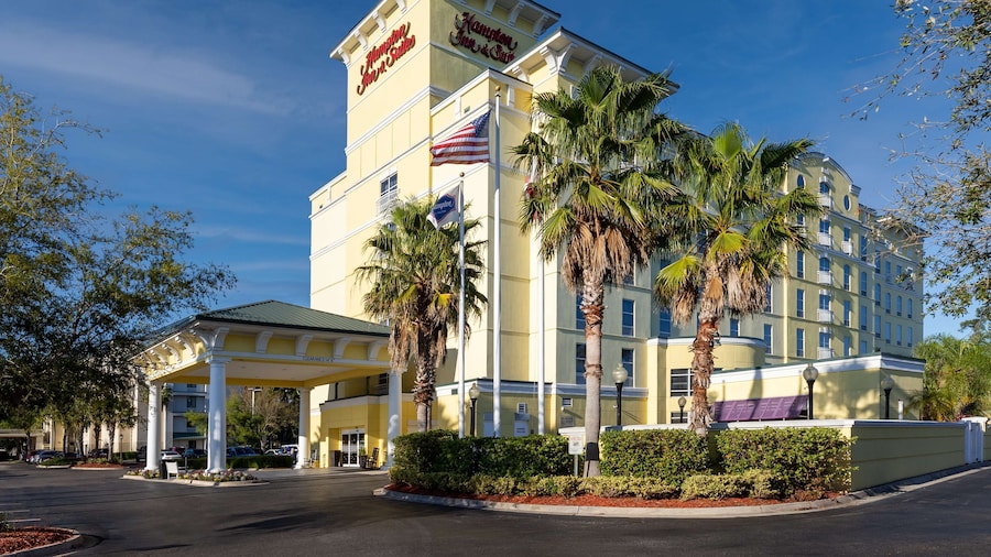 Hampton Inn & Suites Jacksonville Deerwood Park