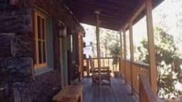 Cottage tiện nghi đơn giản, 1 phòng ngủ, bồn tắm thủy lực | Ban công