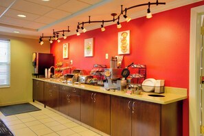 Free continental breakfast - Towneplace Suites by Marriott Las Cruces (Las Cruces)