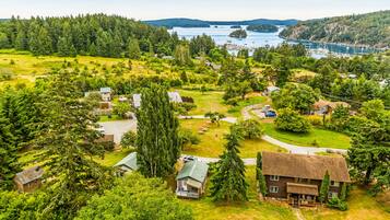 Chambre, 1 chambre, cheminĂ©e, vue marina (Deer Harbor Inn #6) | Enceinte de lâhĂ©bergement