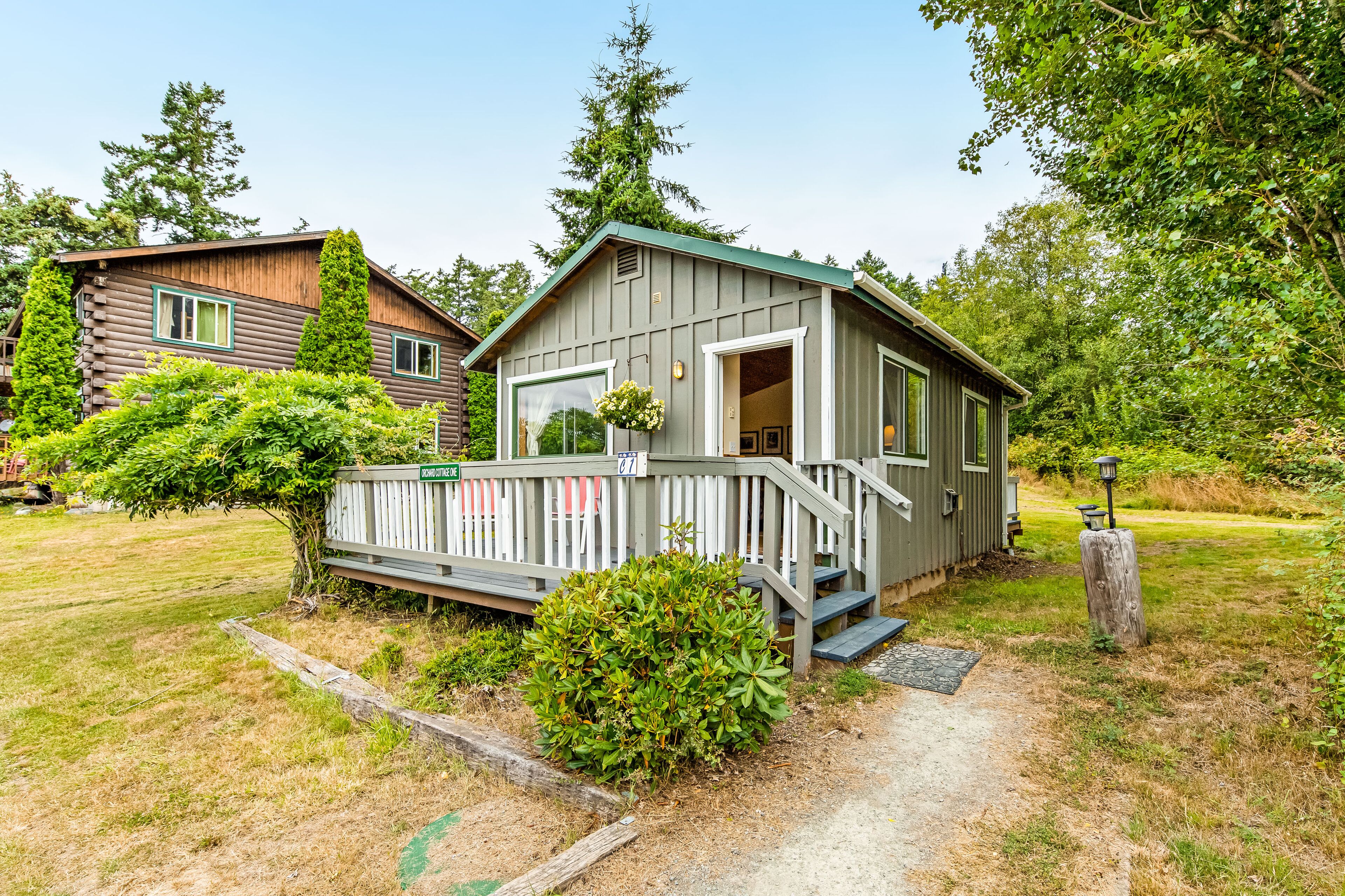 Cabana, 1 quarto, banheira de imersão, vista para a marina (Deer Harbor Cottage #1) | Fachada