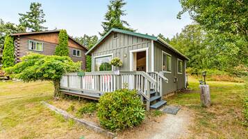 FerienhĂŒtte, 1 Schlafzimmer, Whirlpool, Blick auf den Jachthafen (Deer Harbor Cottage #1) | AuĂenbereich