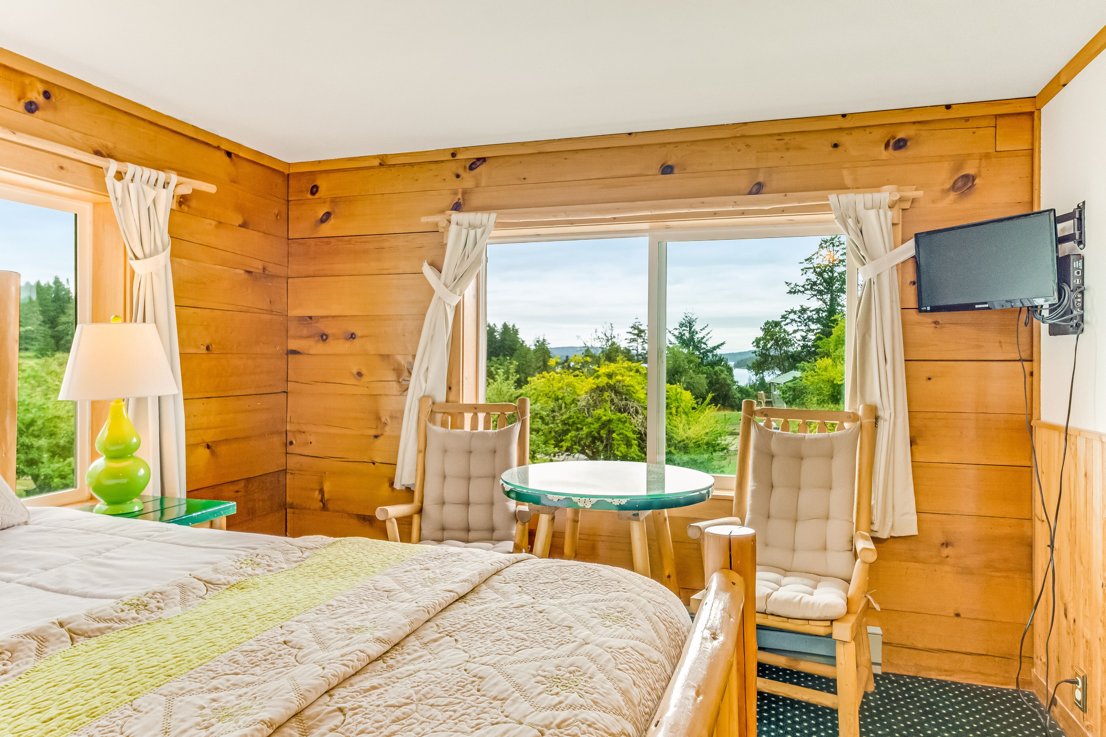 Room, 1 Bedroom, Fireplace, Marina View (Deer Harbor Inn #7)