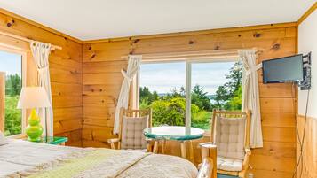 Room, 1 Bedroom, Fireplace, Marina View (Deer Harbor Inn #7)