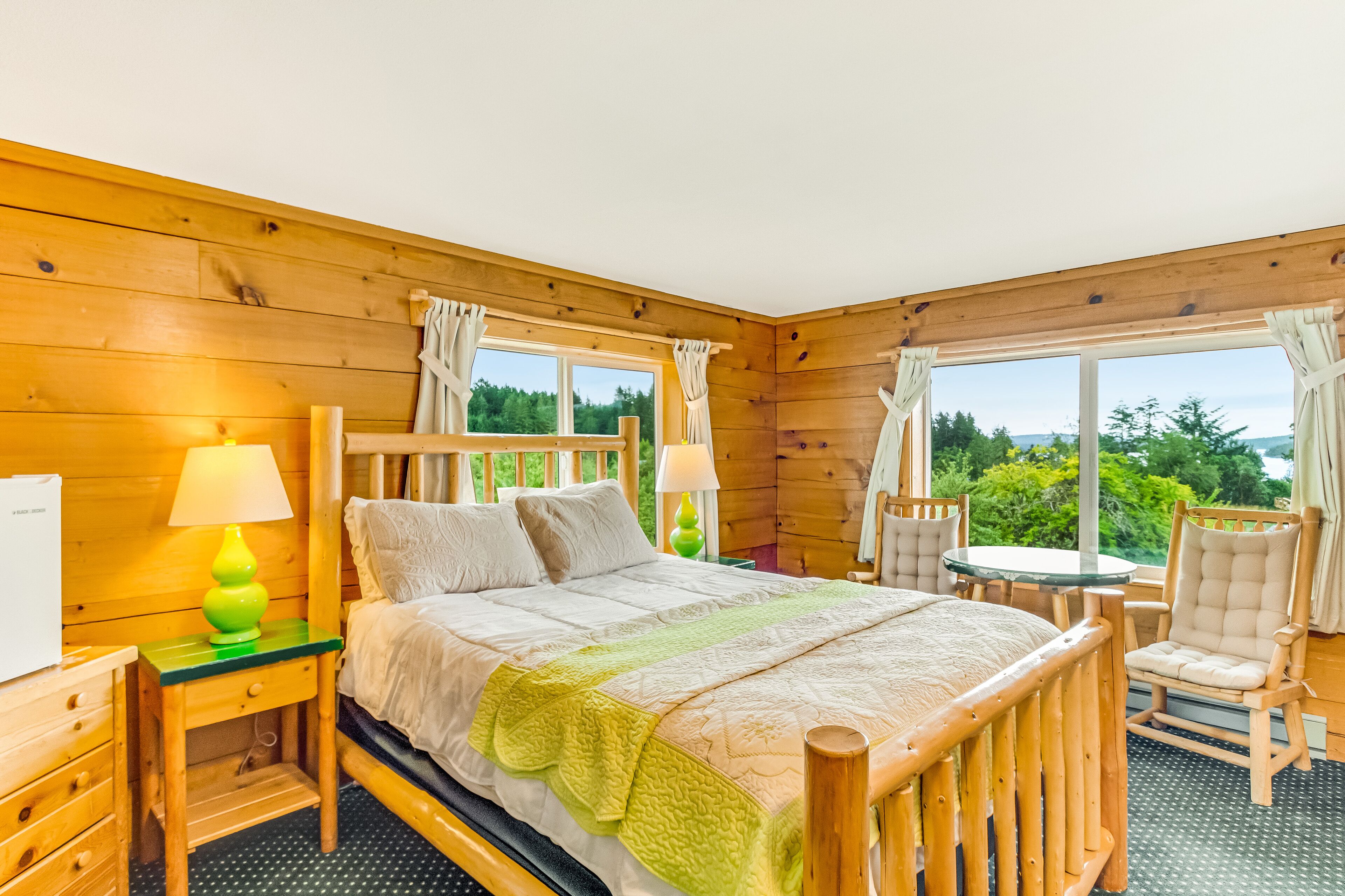 Room, 1 Bedroom, Fireplace, Marina View (Deer Harbor Inn #7) | Free WiFi