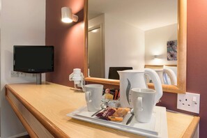 低過敏寢具、書桌、遮光布/窗簾、熨斗/熨衣板