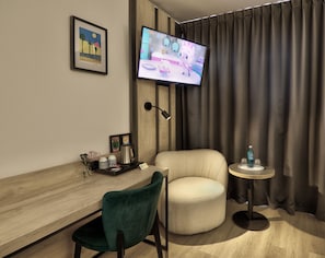 In-room safe, desk, blackout curtains, free cots/infant beds