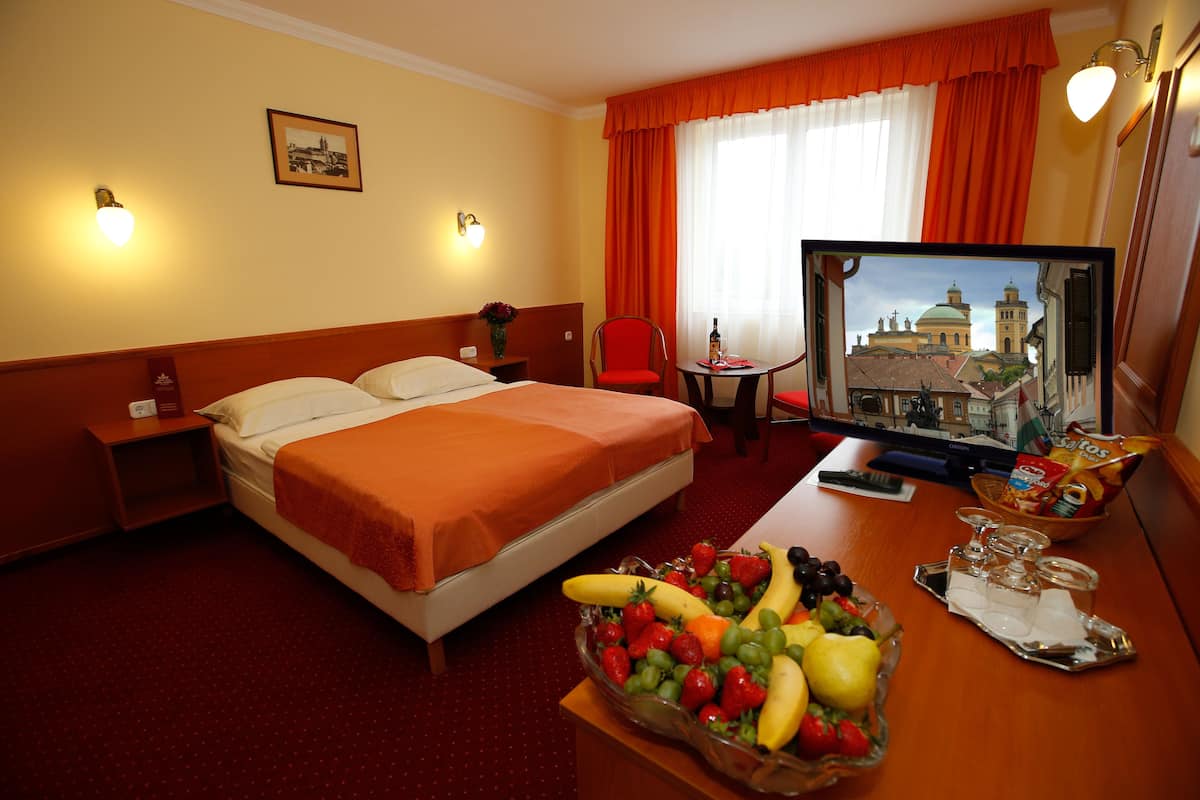 Superior-Doppel- oder -Zweibettzimmer