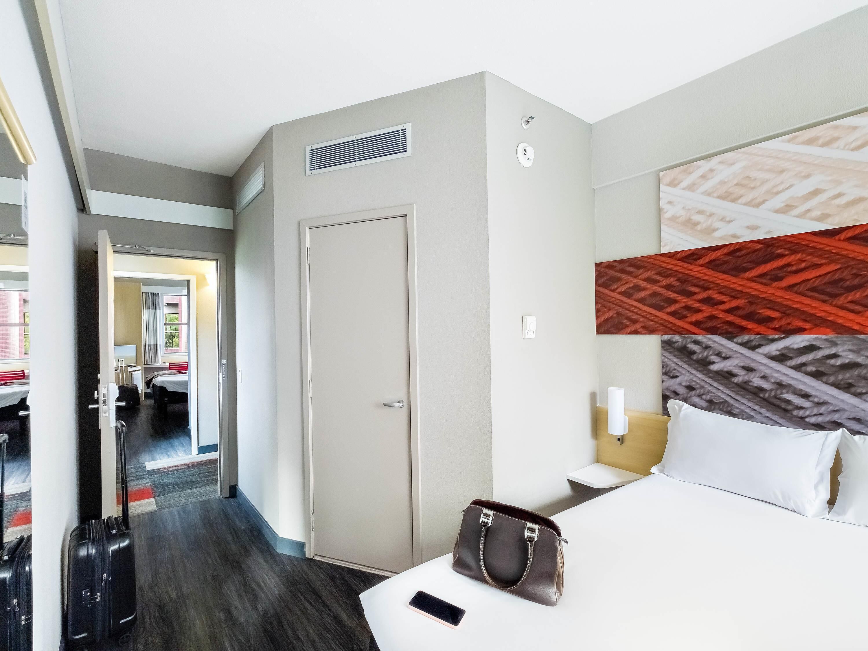 Apartamento familiar, 2 camas dobles | Minibar, escritorio, espacio para trabajar con un portátil