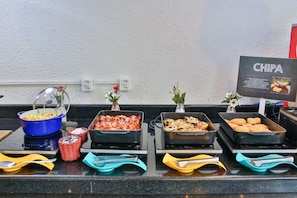 Daily cooked-to-order breakfast for a fee