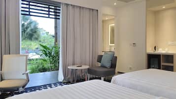 Minibar, in-room safe, desk, blackout curtains
