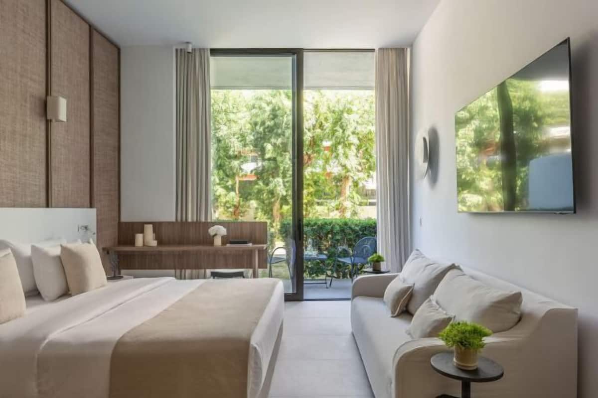 1 bedroom, minibar, in-room safe, free WiFi
