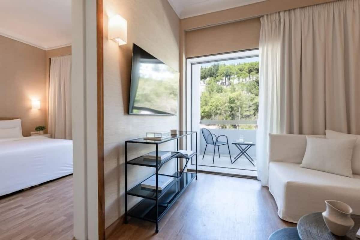 1 bedroom, minibar, in-room safe, free WiFi