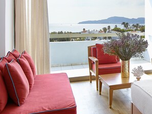 Superior Guestroom Sea View | Minibar, caja fuerte, wifi gratis y ropa de cama